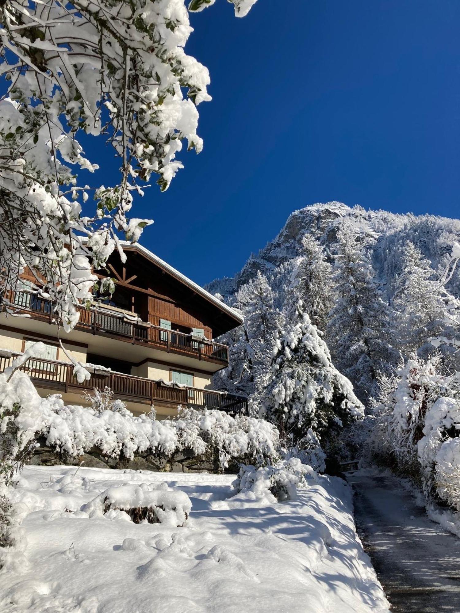 Chalet du grand cerf Servoz Extérieur photo